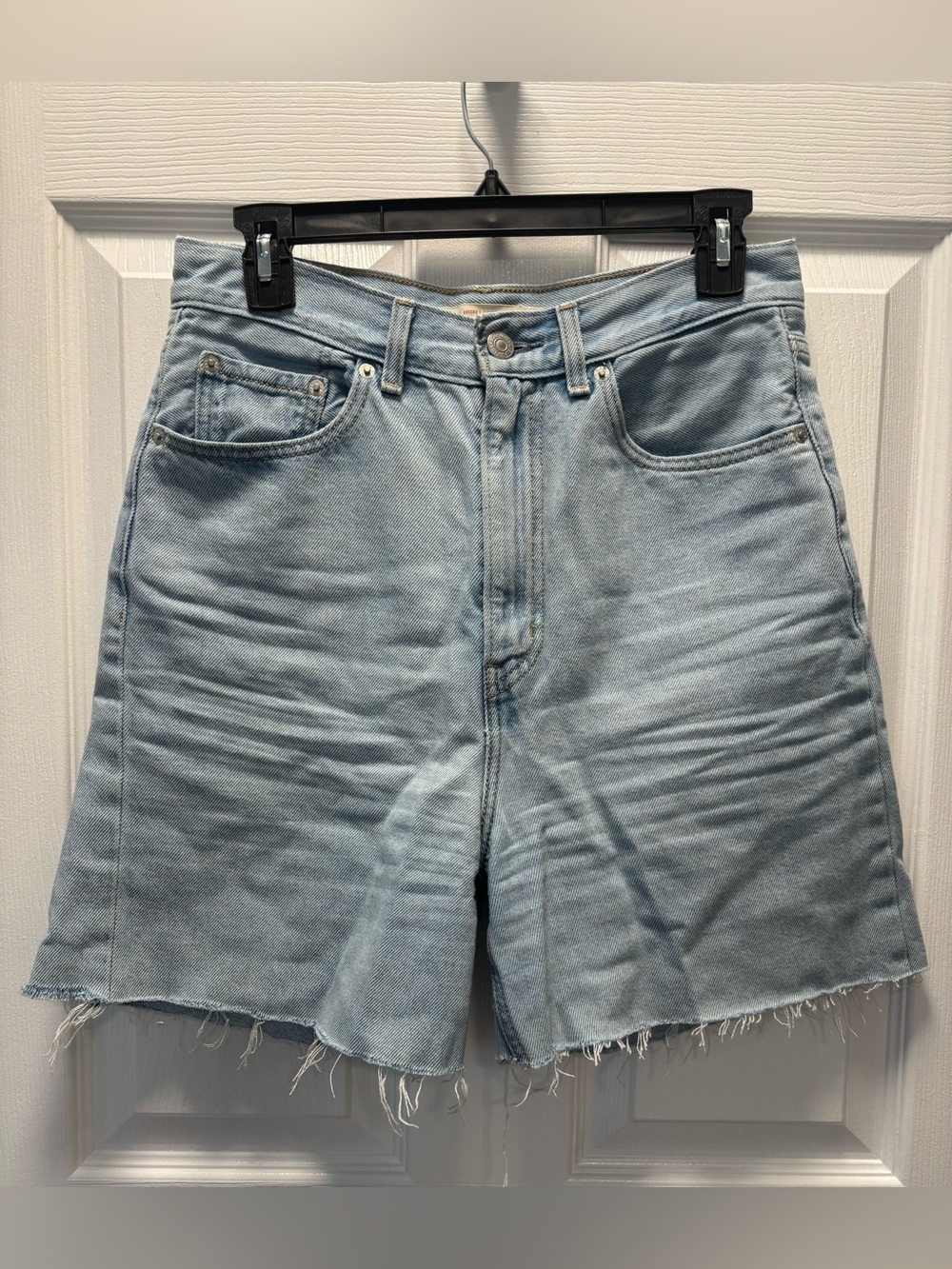 Levi’s High Loose High Waist Cut Off Blue Denim Jean Shorts Size 27